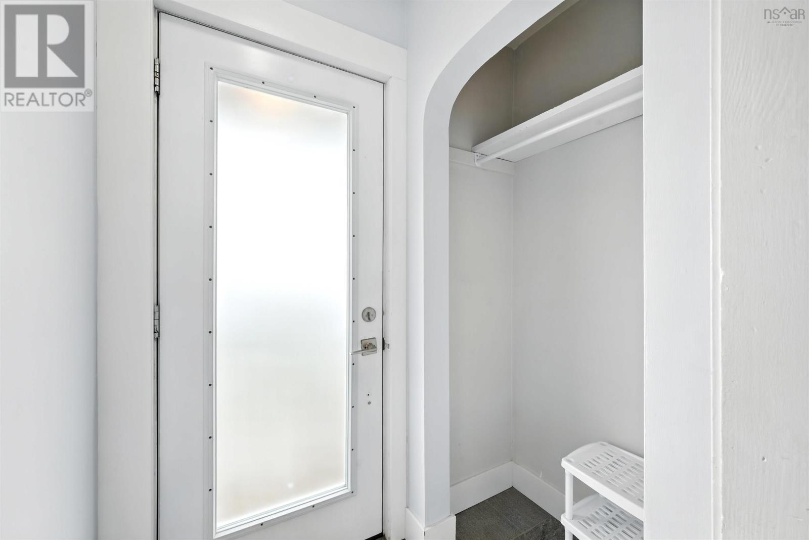 81 Adelaide Avenue Property Photo 22