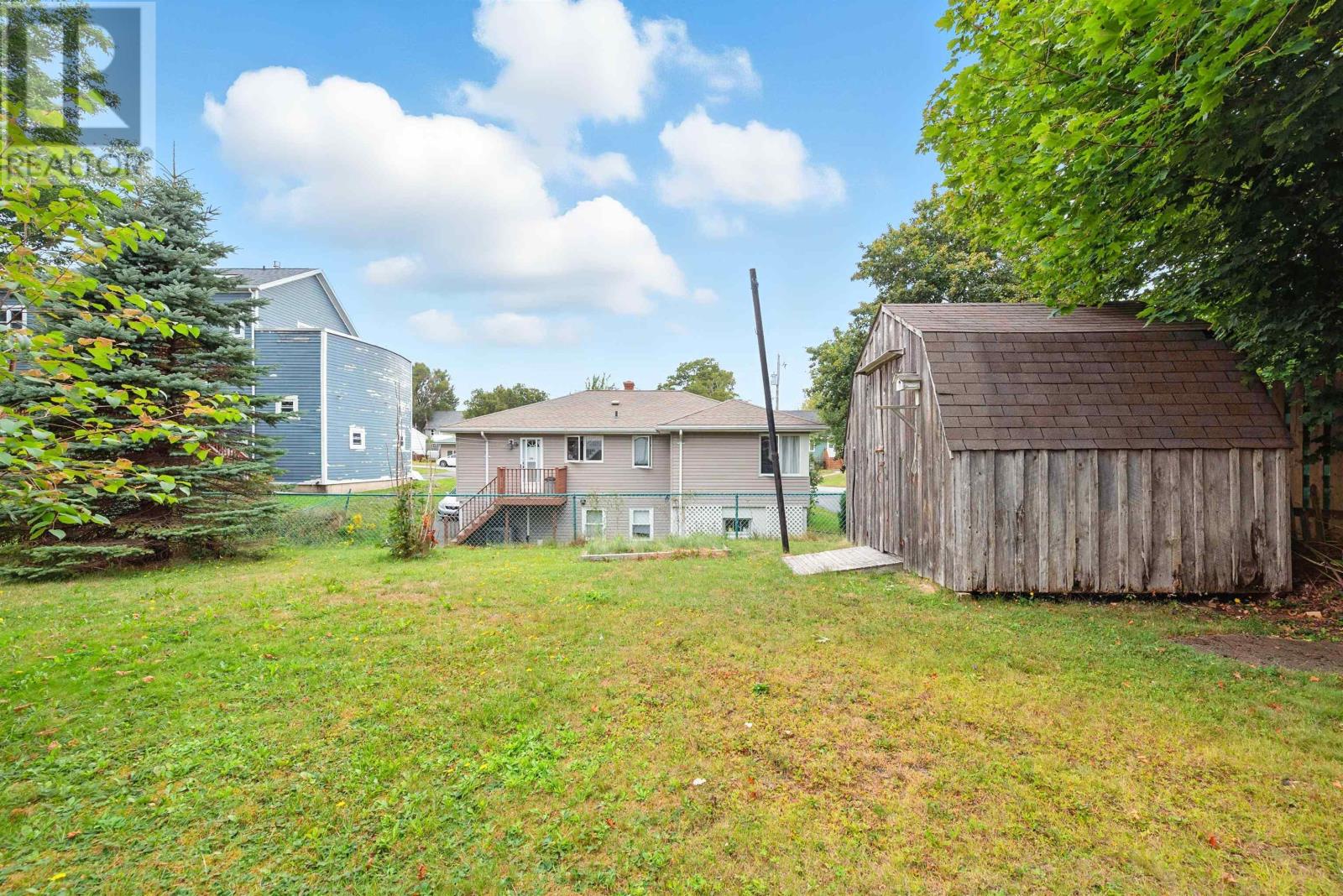 81 Adelaide Avenue Property Photo 38