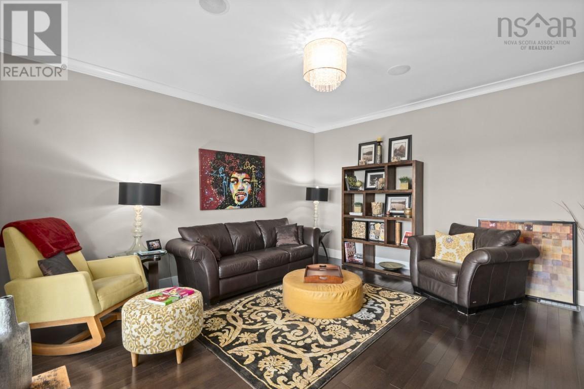 35 Shaughnessy Place Property Photo 8