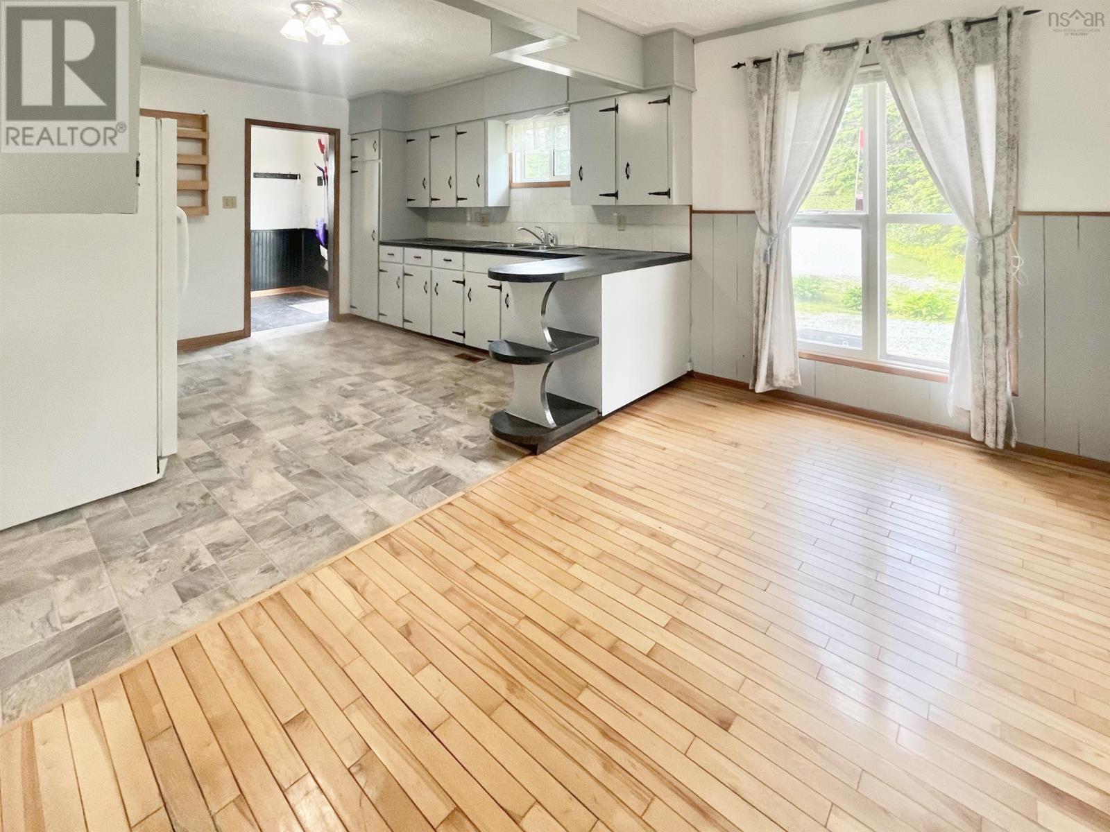 96 Landry Lane Property Photo 5