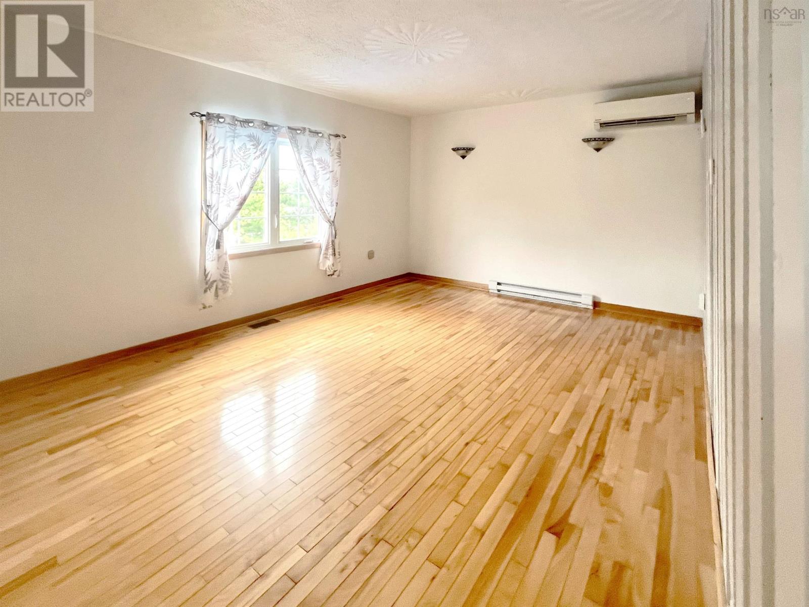 96 Landry Lane Property Photo 7