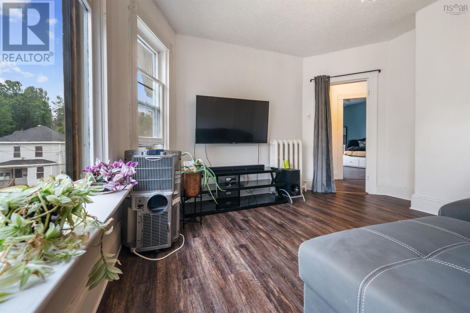 45 Bell Street Property Photo 33