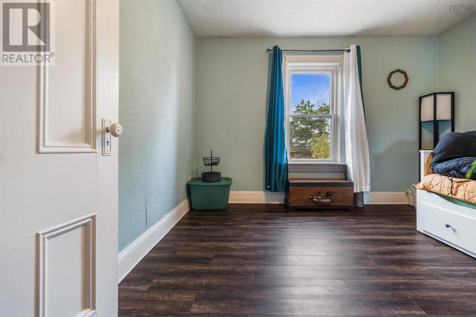 45 Bell Street Property Photo 35