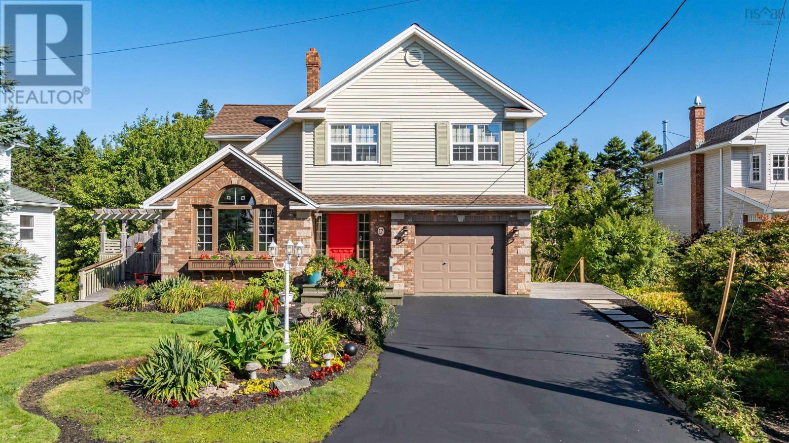 17 Oakley Avenue Property Photo 1