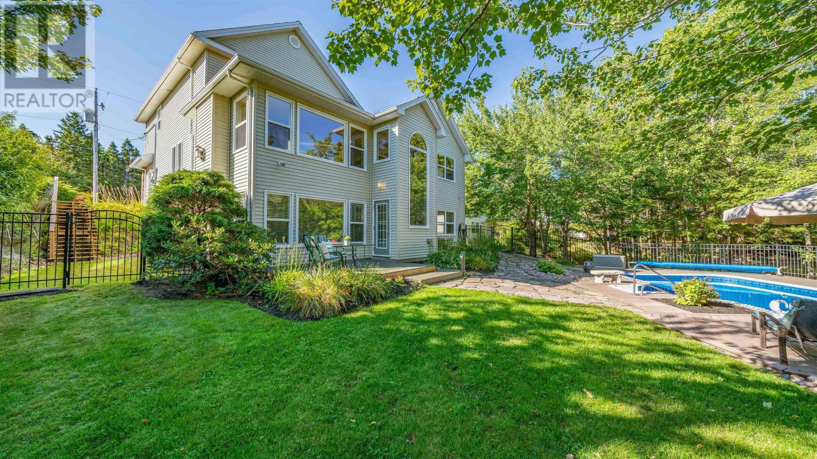 17 Oakley Avenue Property Photo 3