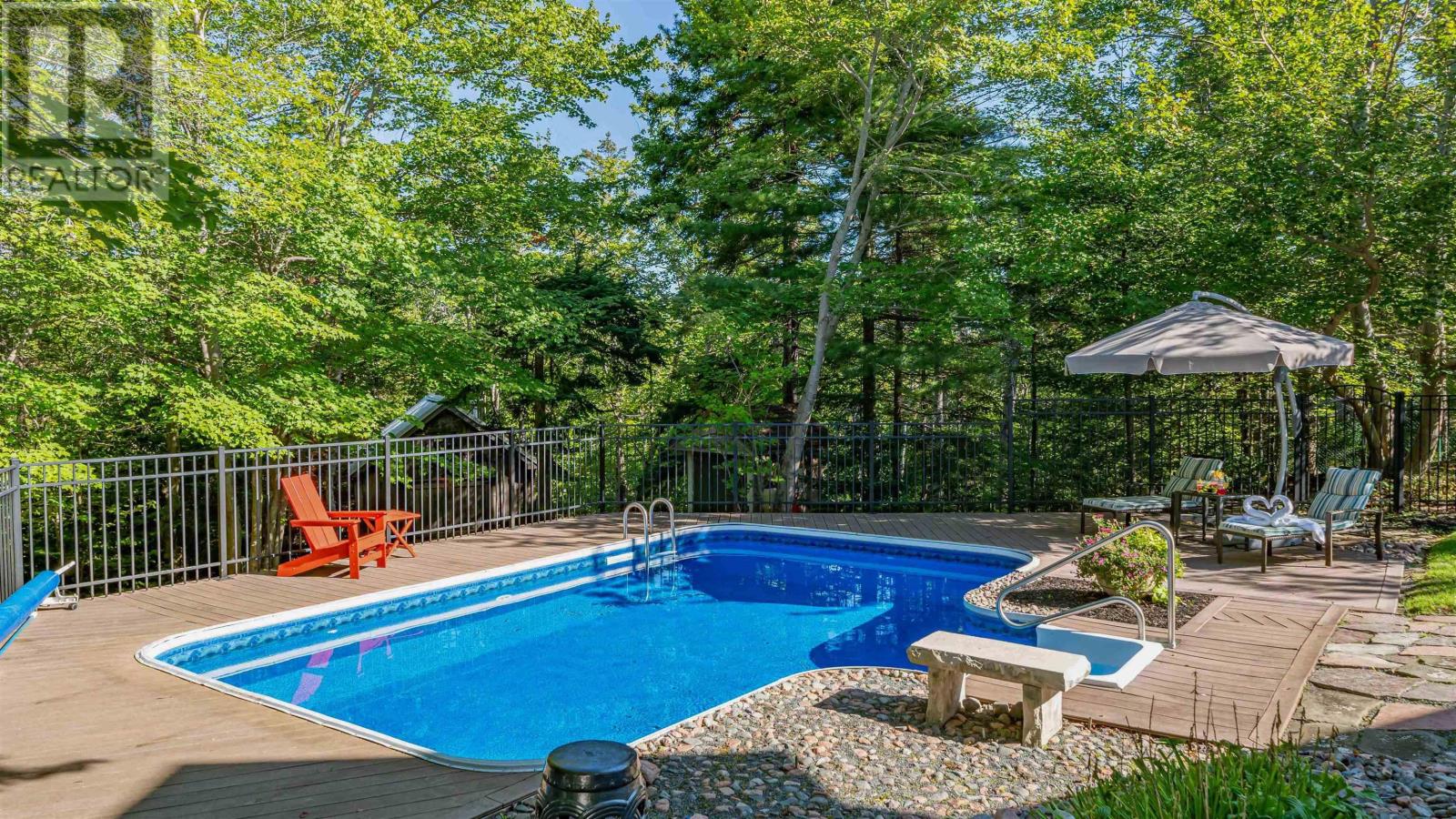 17 Oakley Avenue Property Photo 4