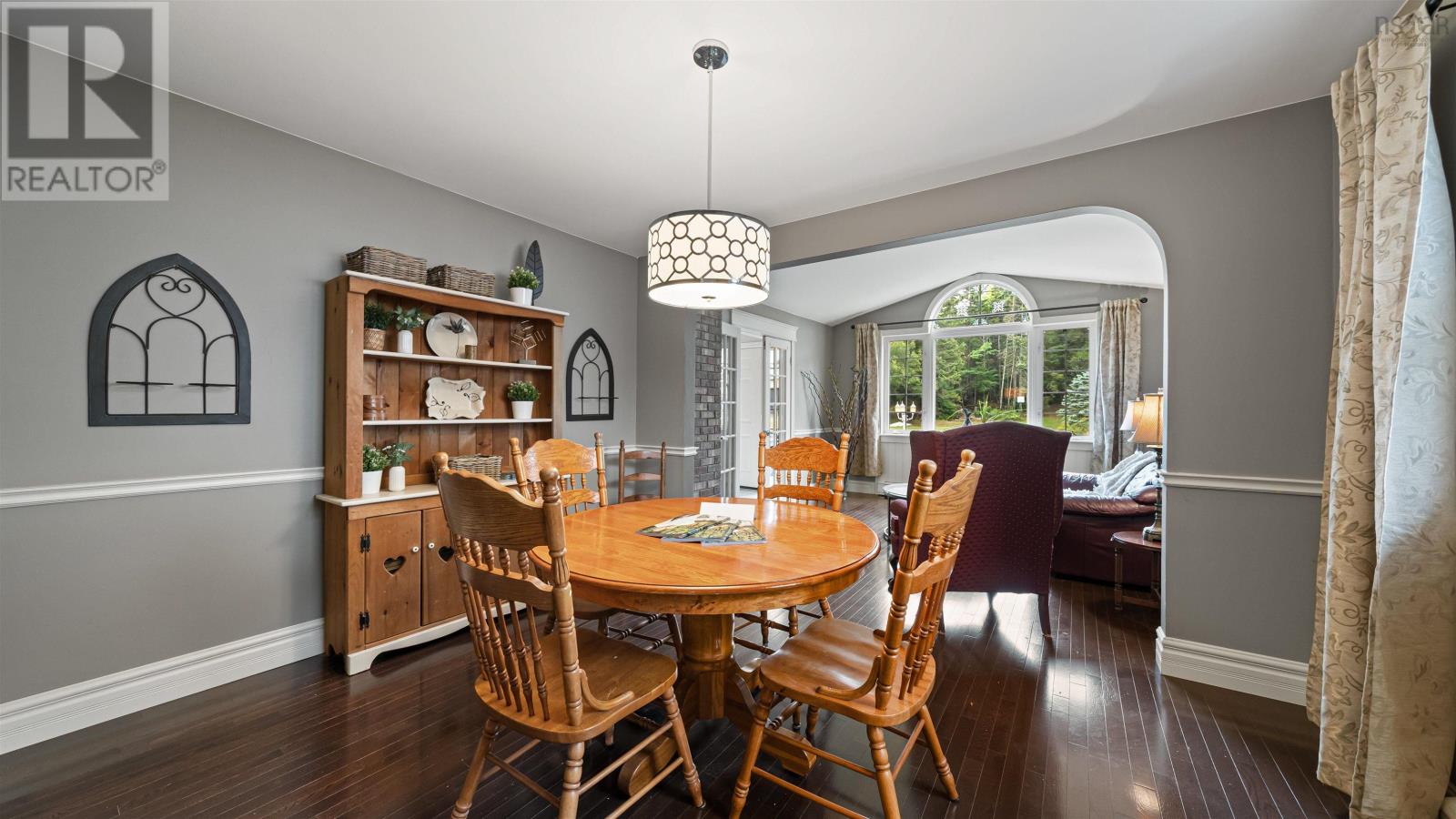 17 Oakley Avenue Property Photo 10