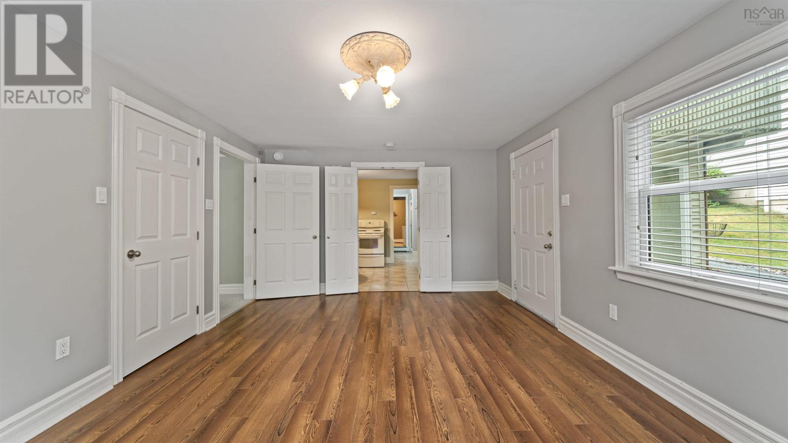 17 Oakley Avenue Property Photo 37