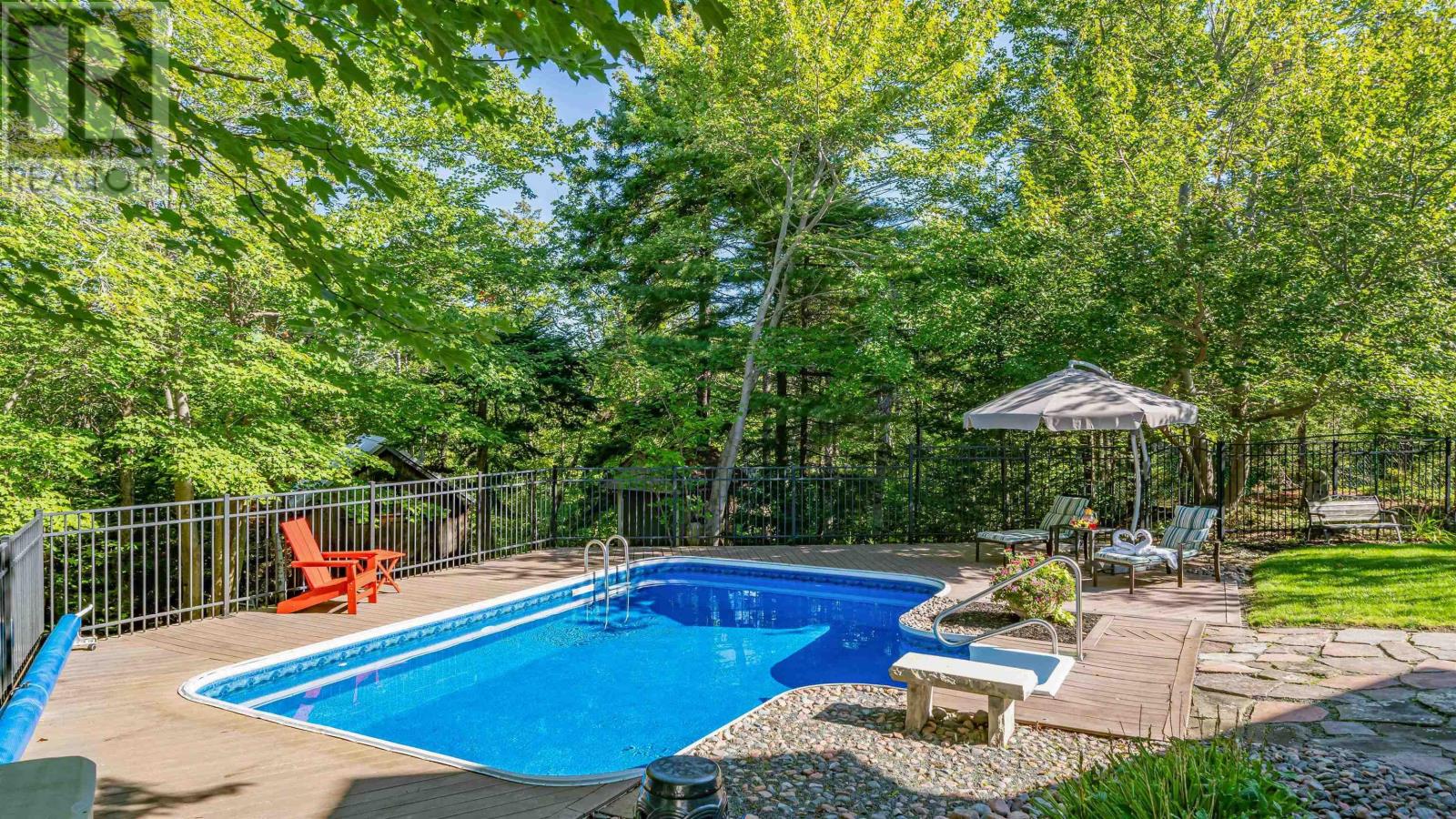 17 Oakley Avenue Property Photo 42