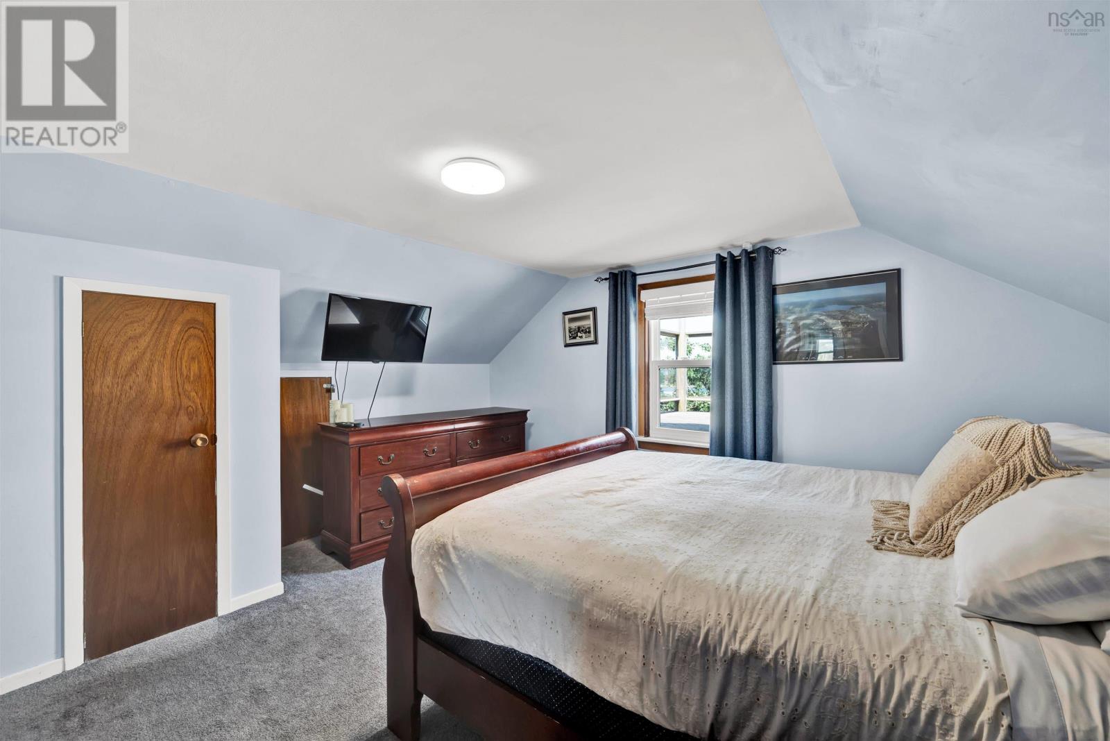 3709 Barrington Street Property Photo 16