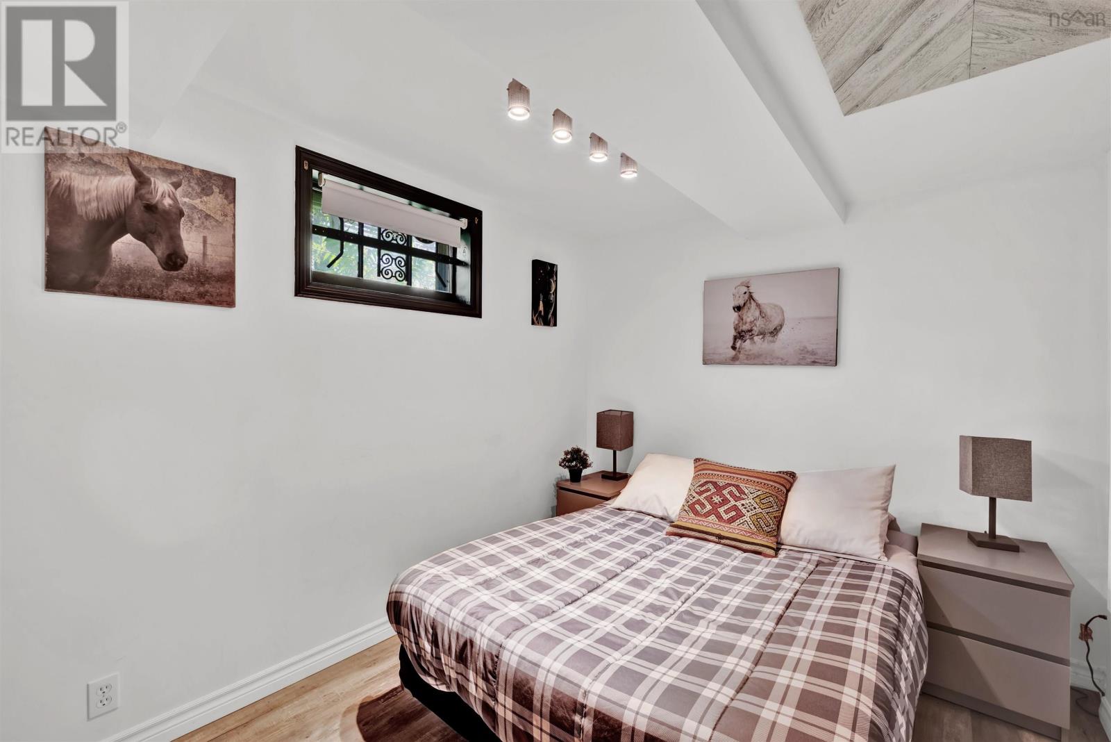 3709 Barrington Street Property Photo 22