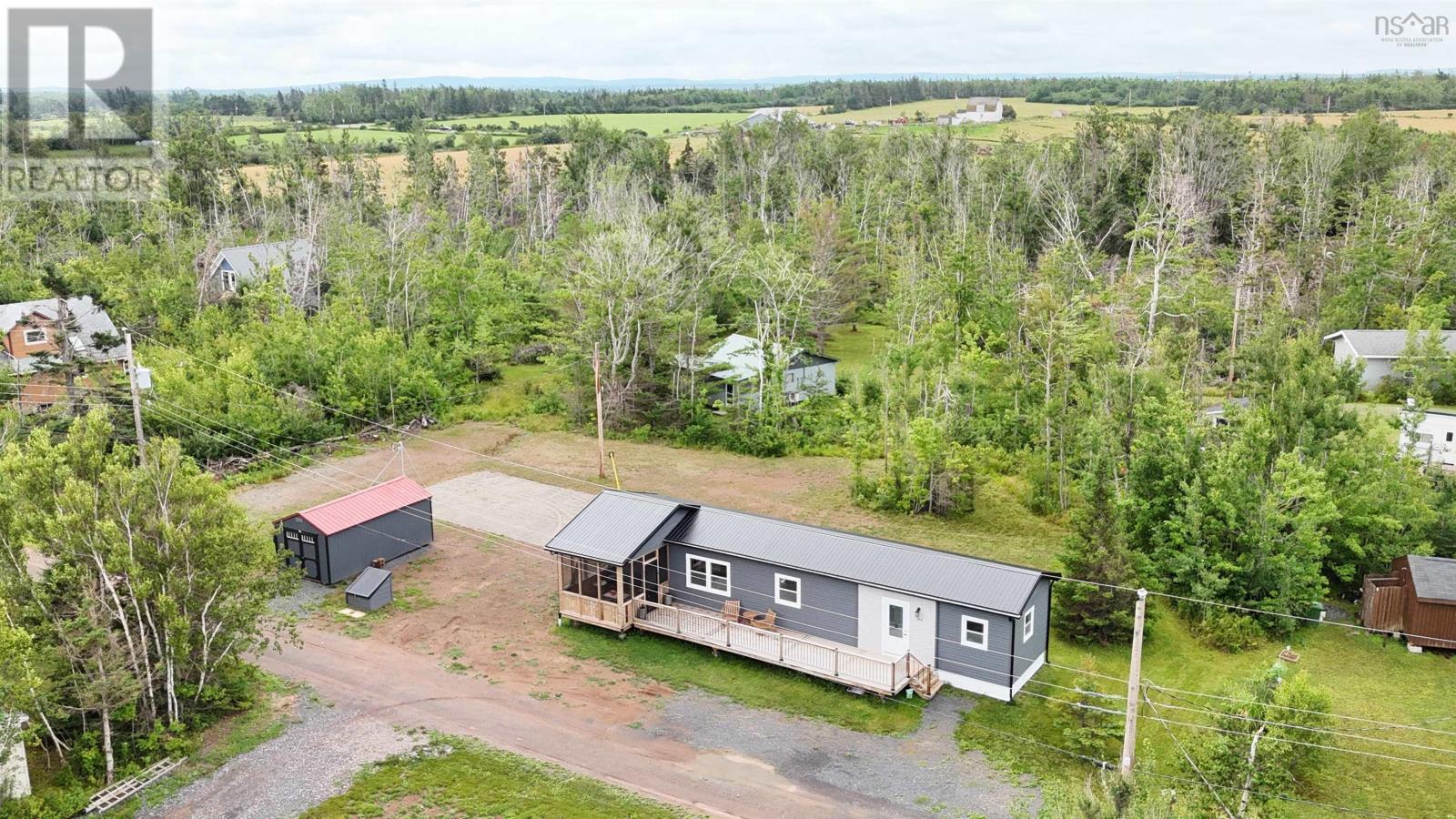 124 Red Cliff Drive Property Photo 3