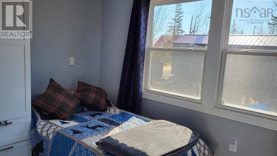 124 Red Cliff Drive Property Photo 14