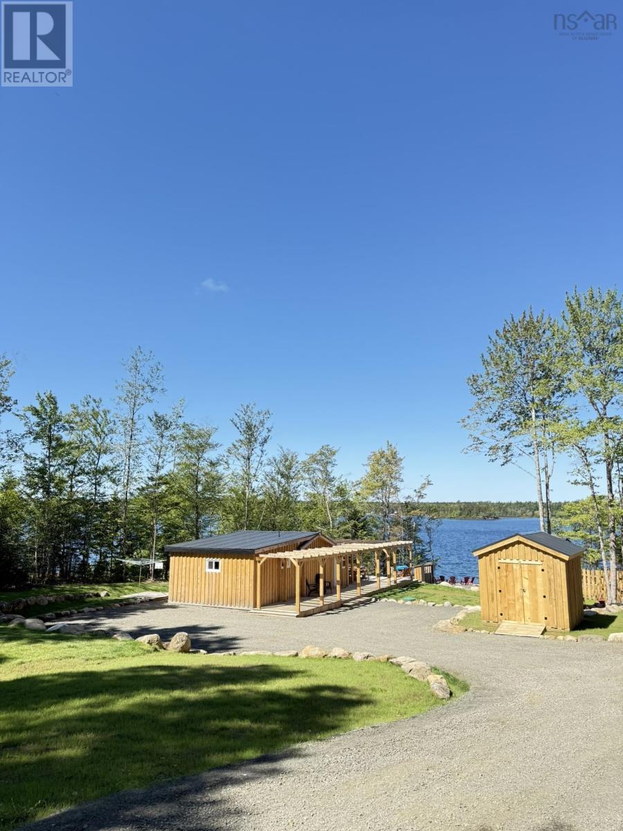 4035 Sissiboo Road Property Photo 2