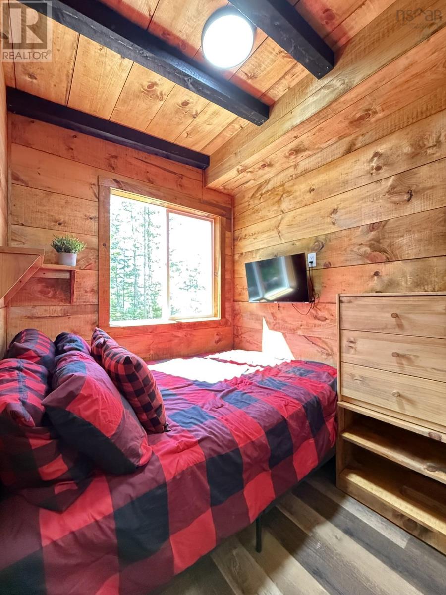 4035 Sissiboo Road Property Photo 13