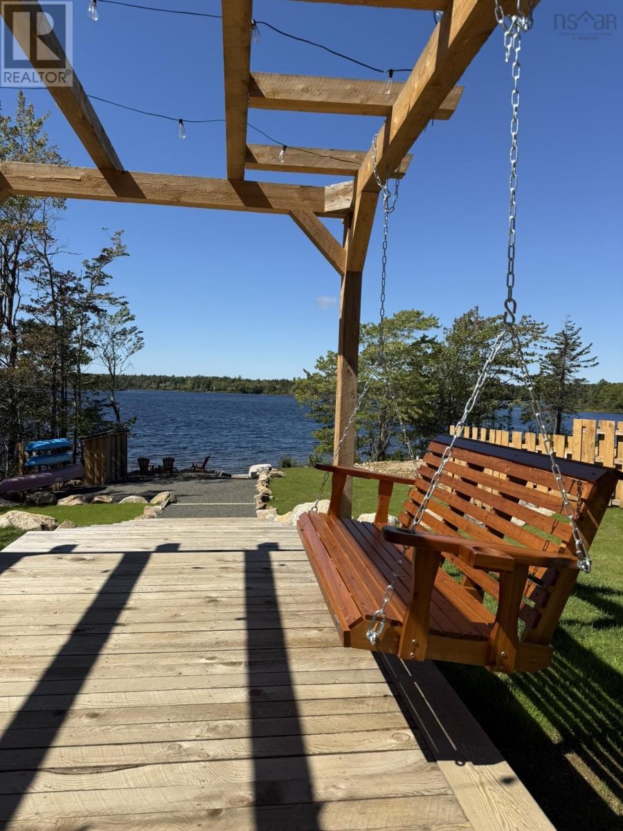 4035 Sissiboo Road Property Photo 15