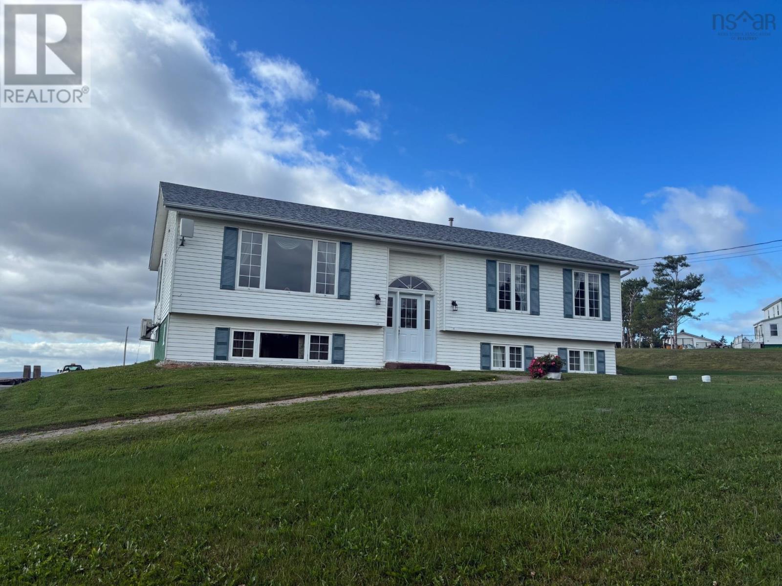 3456 Highway 223 Property Photo 6