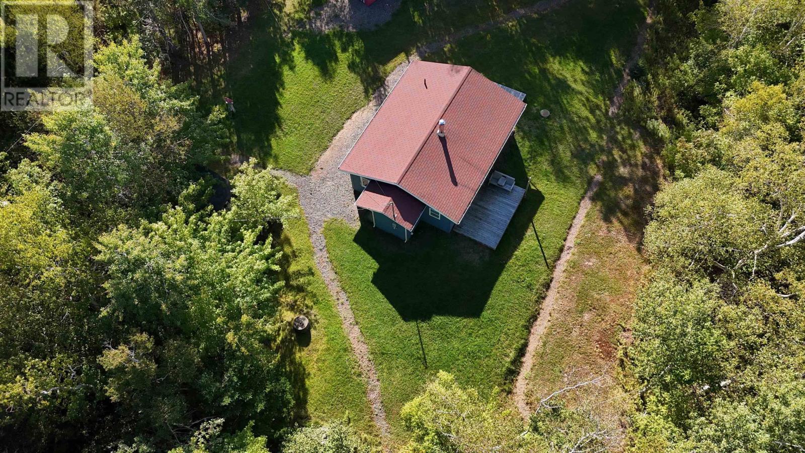 5735 West Bay Rd Property Photo 8