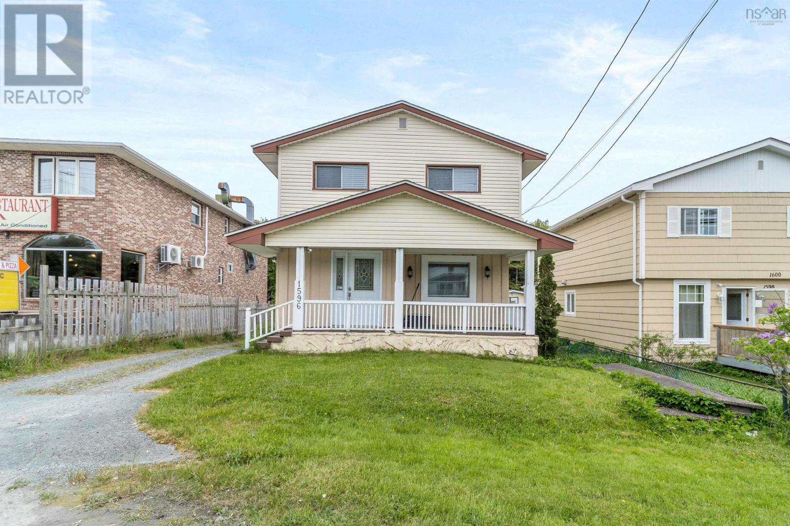 1596 St. Margaret's Bay Road Property Photo 2