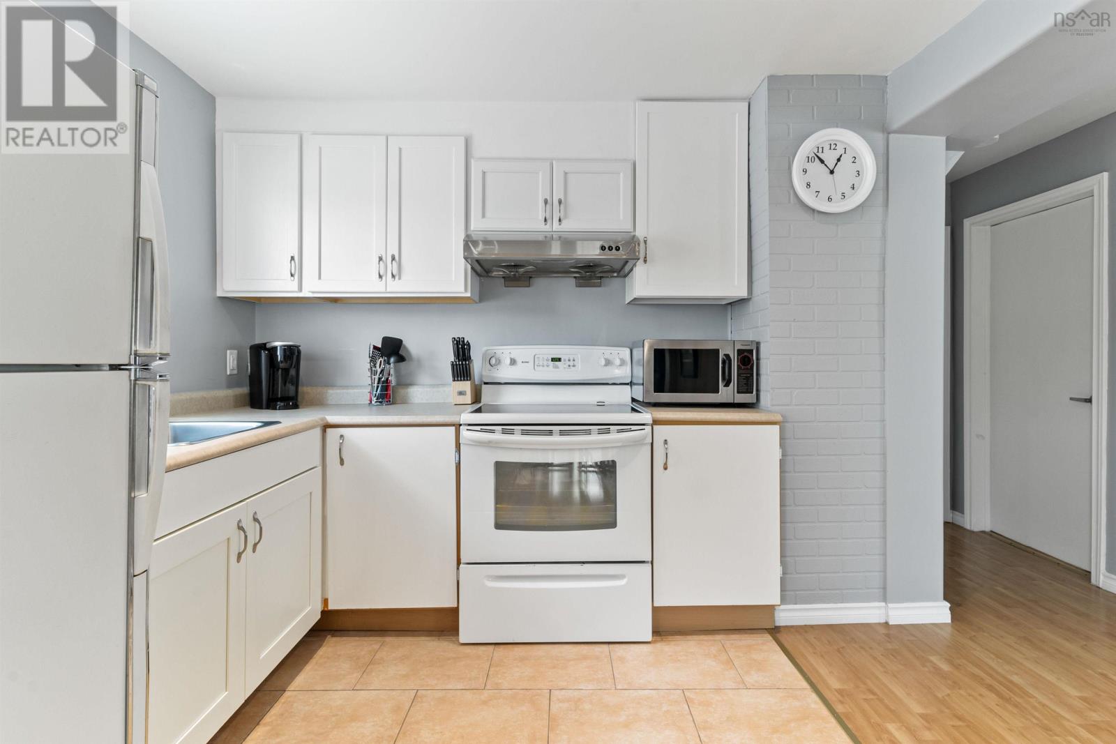 1596 St. Margaret's Bay Road Property Photo 12