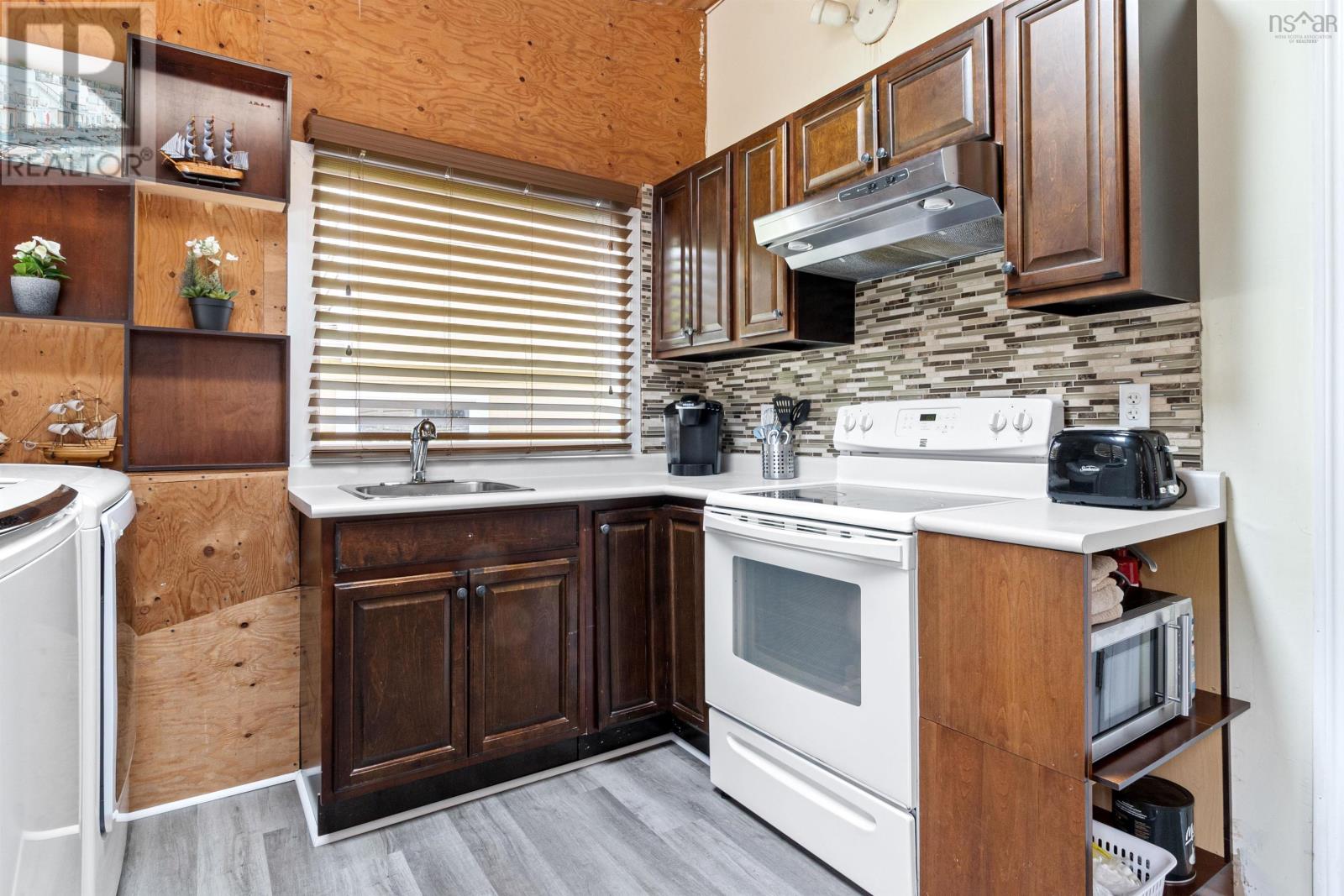 1596 St. Margaret's Bay Road Property Photo 19