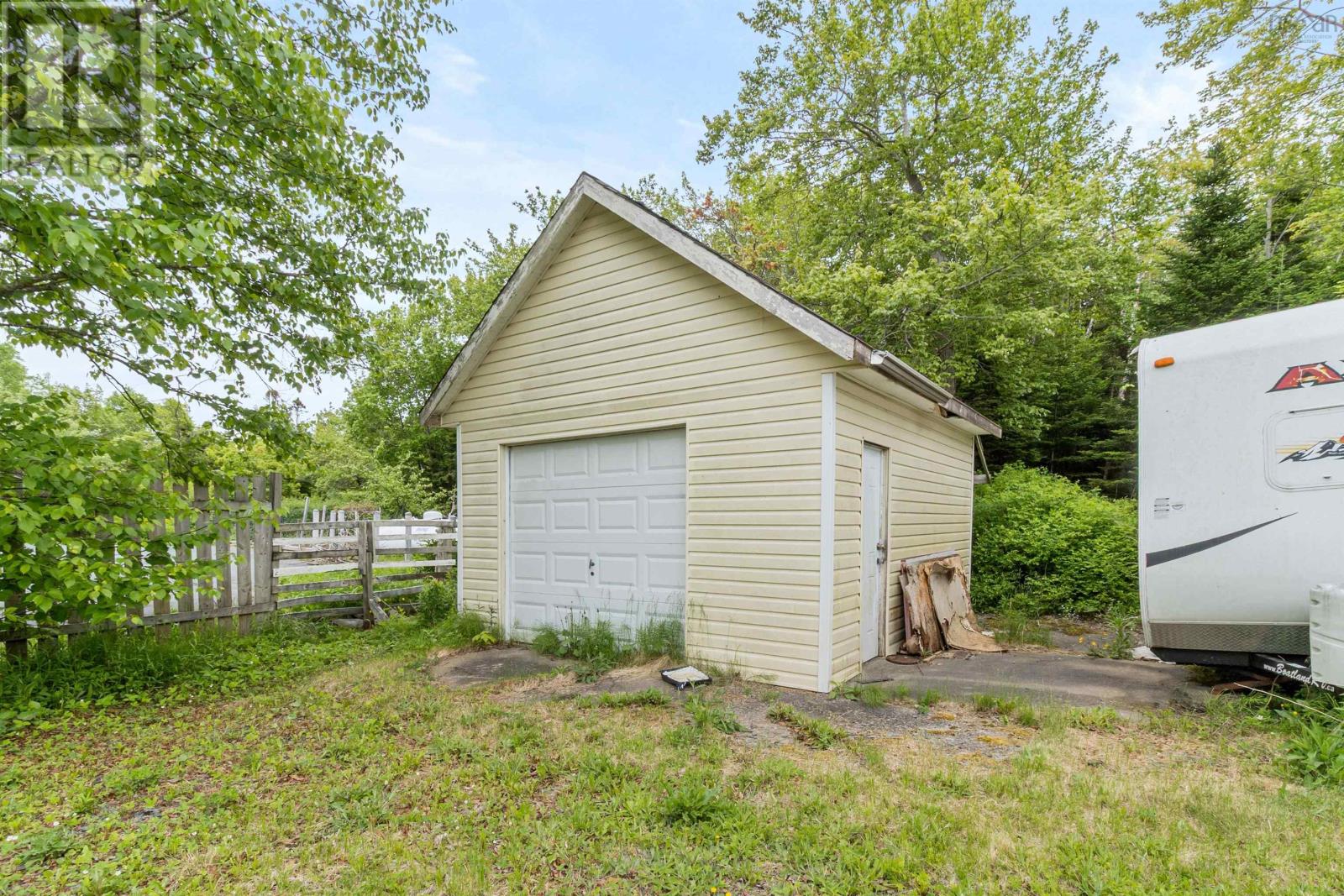 1596 St. Margaret's Bay Road Property Photo 39