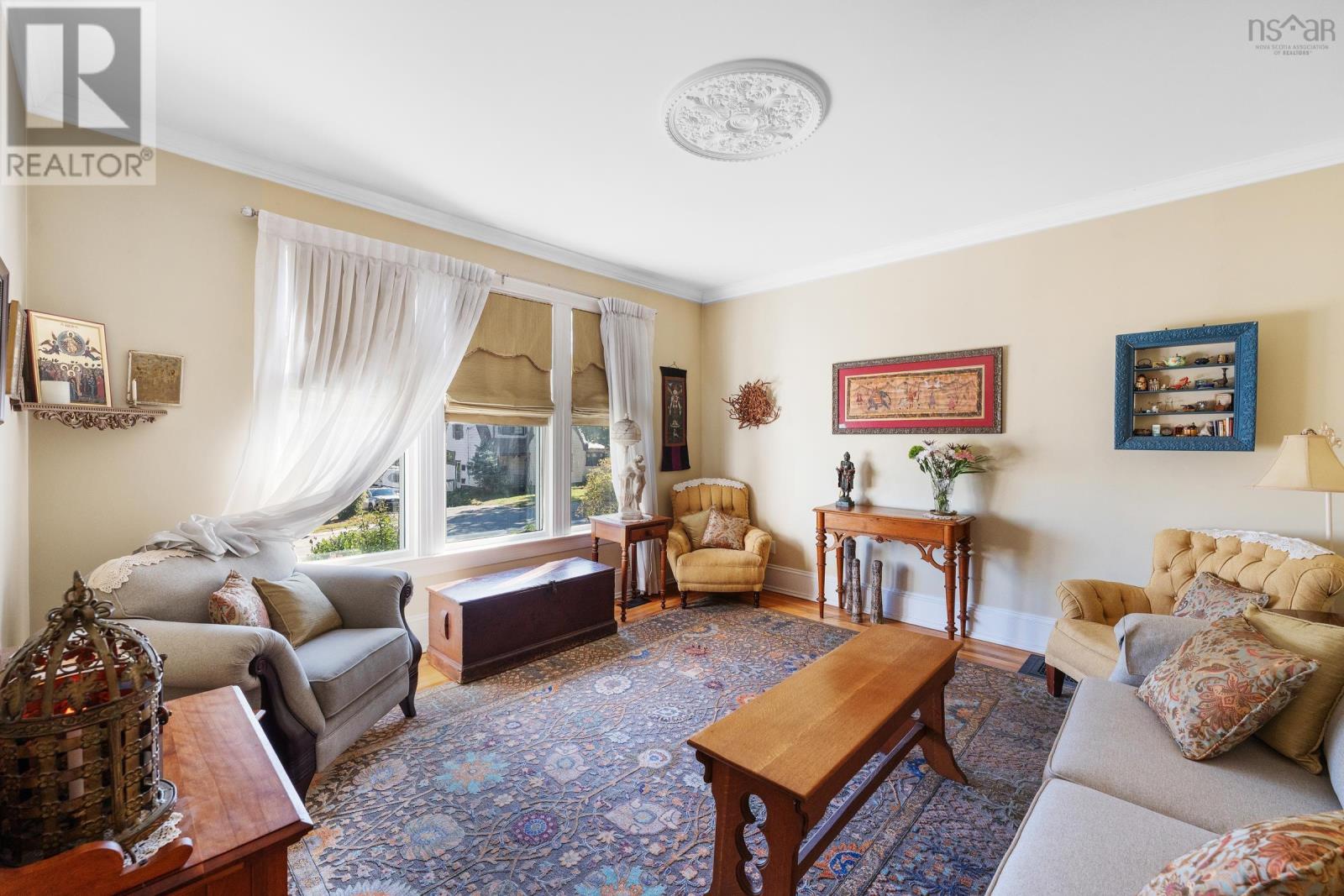 95 First Avenue Property Photo 8