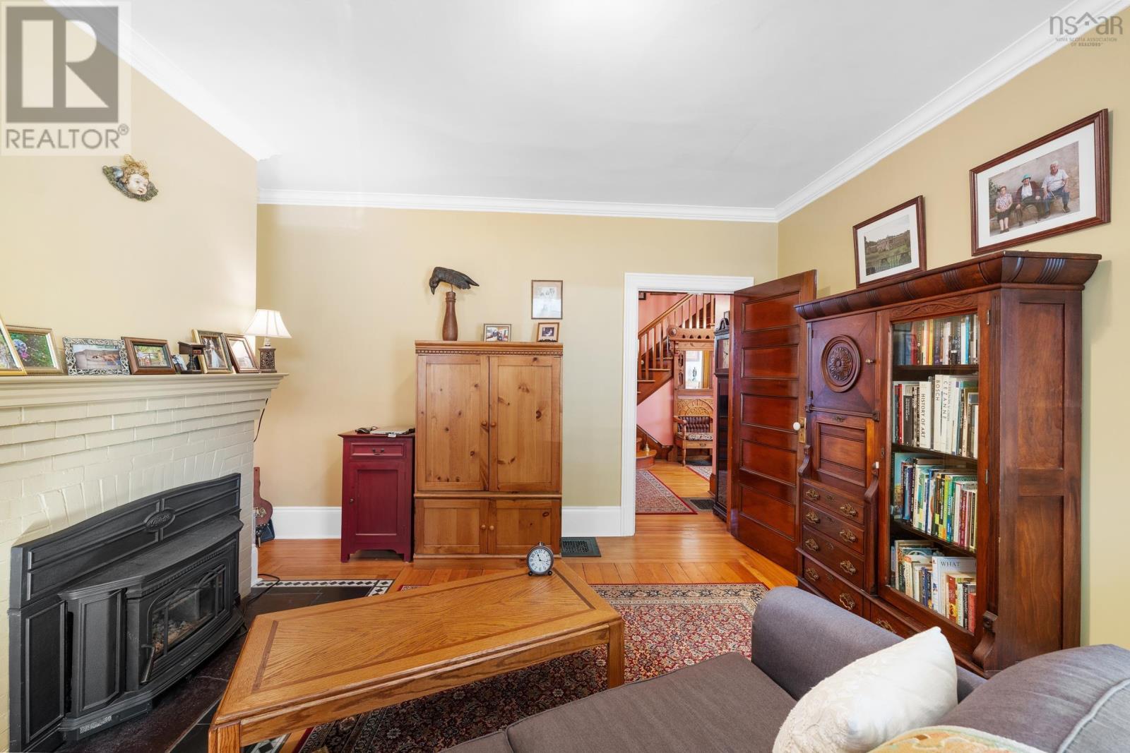 95 First Avenue Property Photo 9