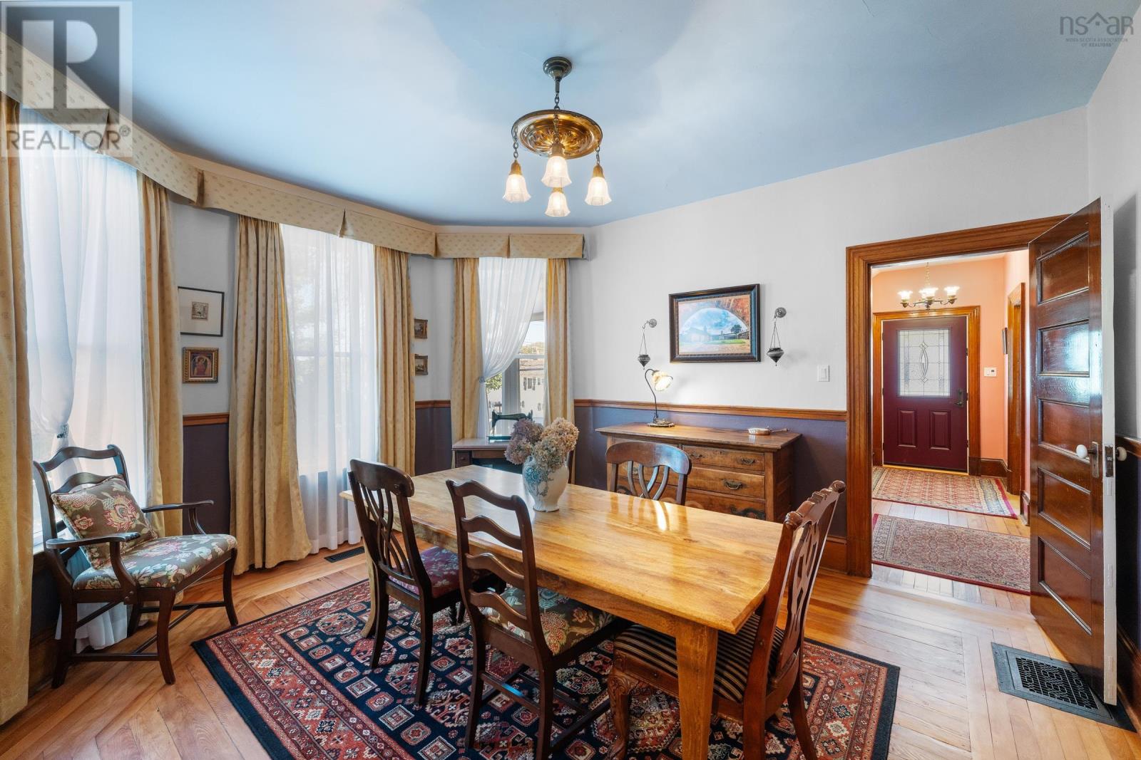 95 First Avenue Property Photo 11