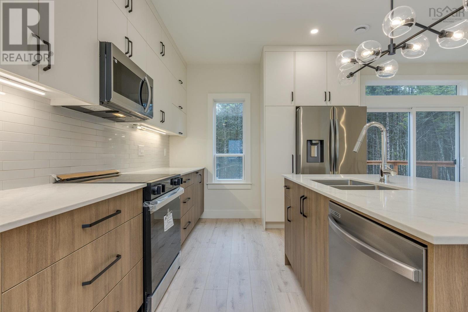 310 Zaffre Drive #5014 Property Photo 9