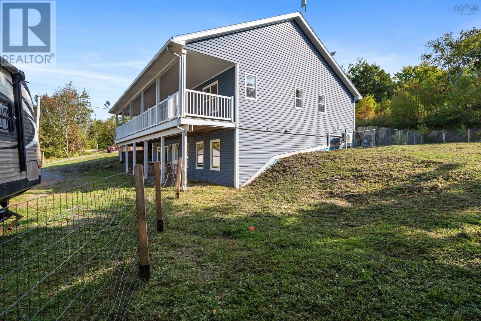 792 Lovat Road Property Photo 5