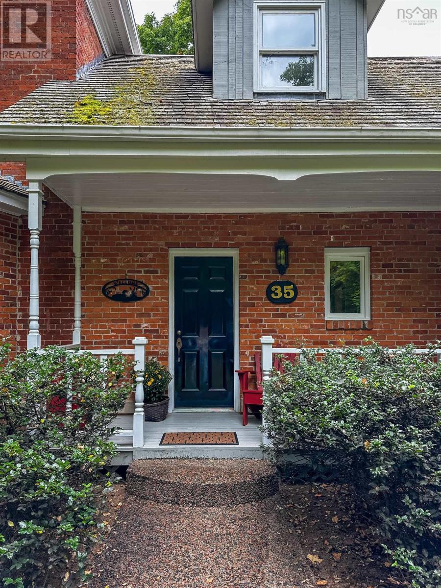 35 Shaw Road Property Photo 4