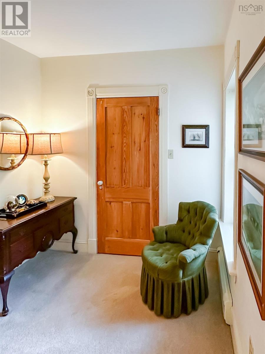 35 Shaw Road Property Photo 17