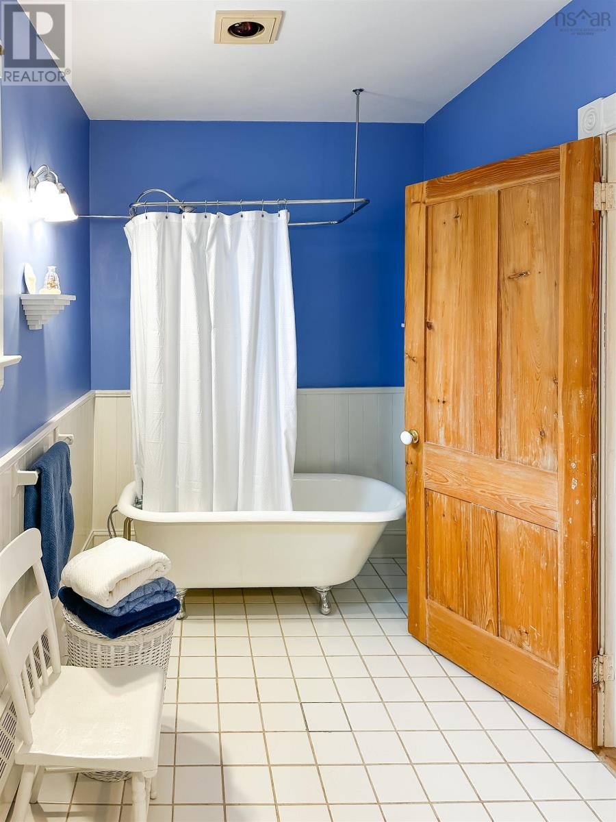 35 Shaw Road Property Photo 19