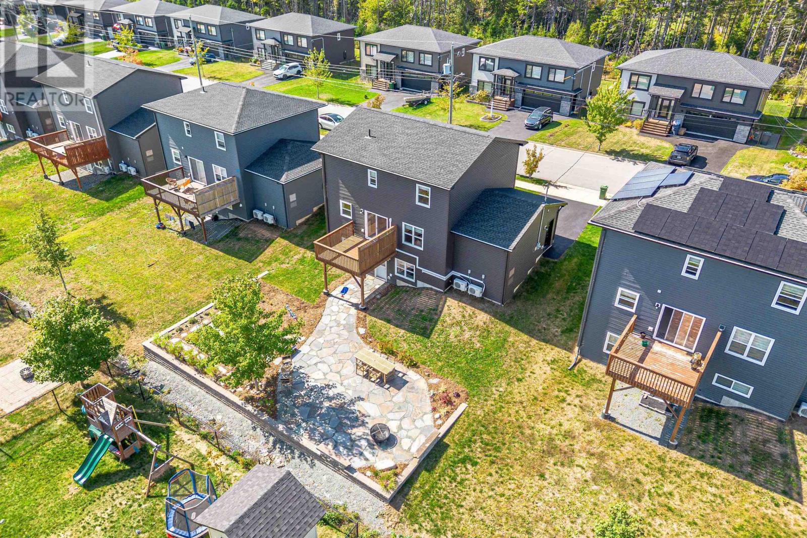 129 Hamilton Drive Property Photo 1