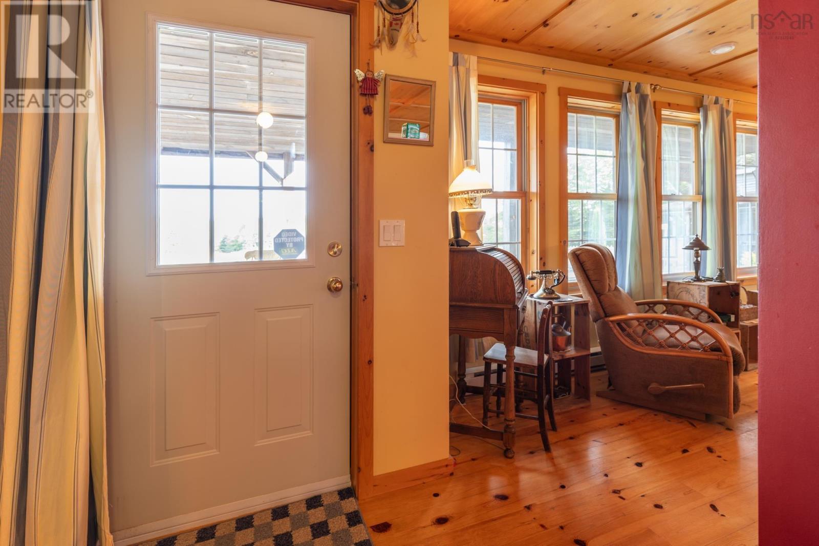 240 Pine Prince Drive Property Photo 16