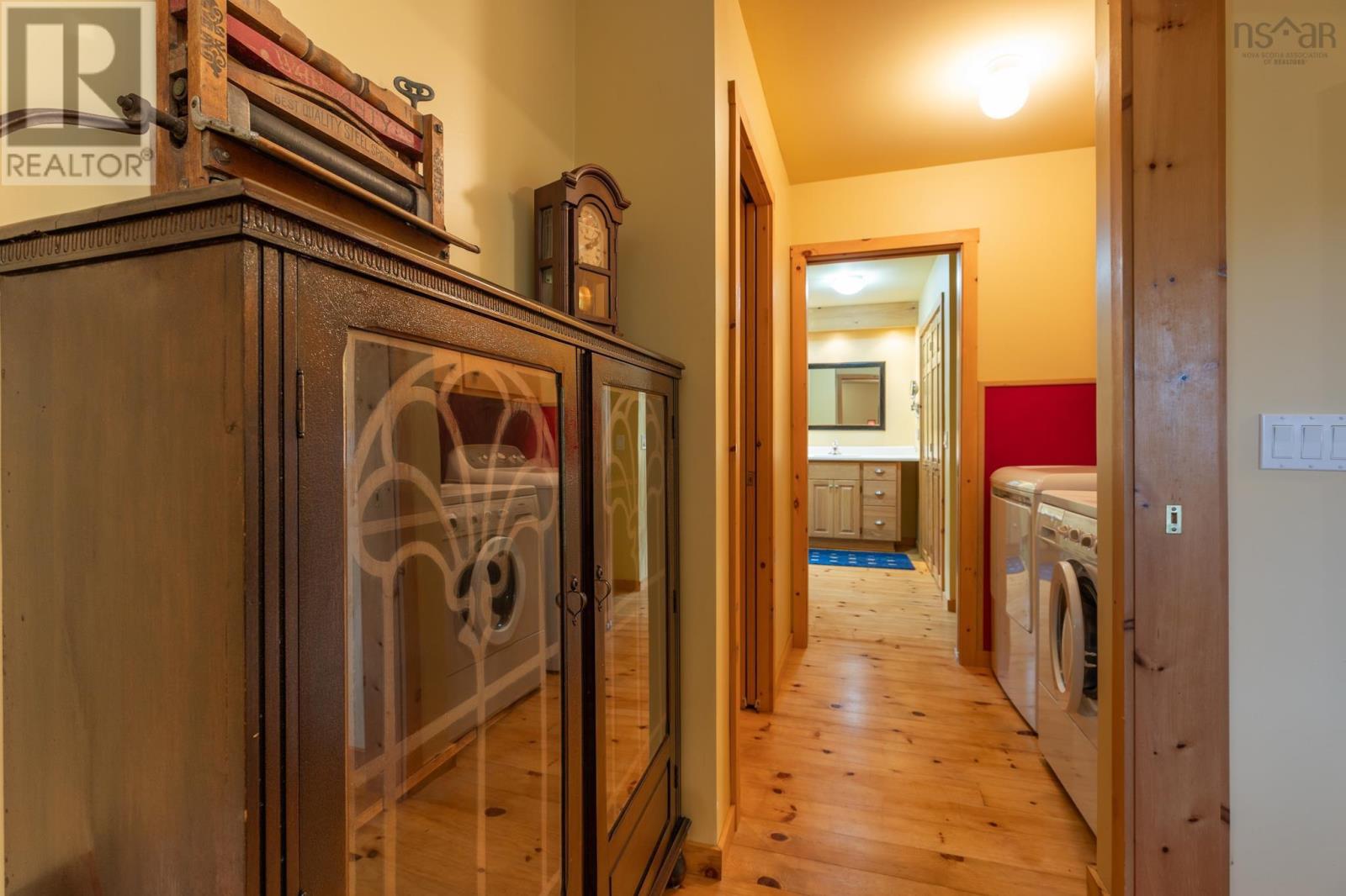 240 Pine Prince Drive Property Photo 19