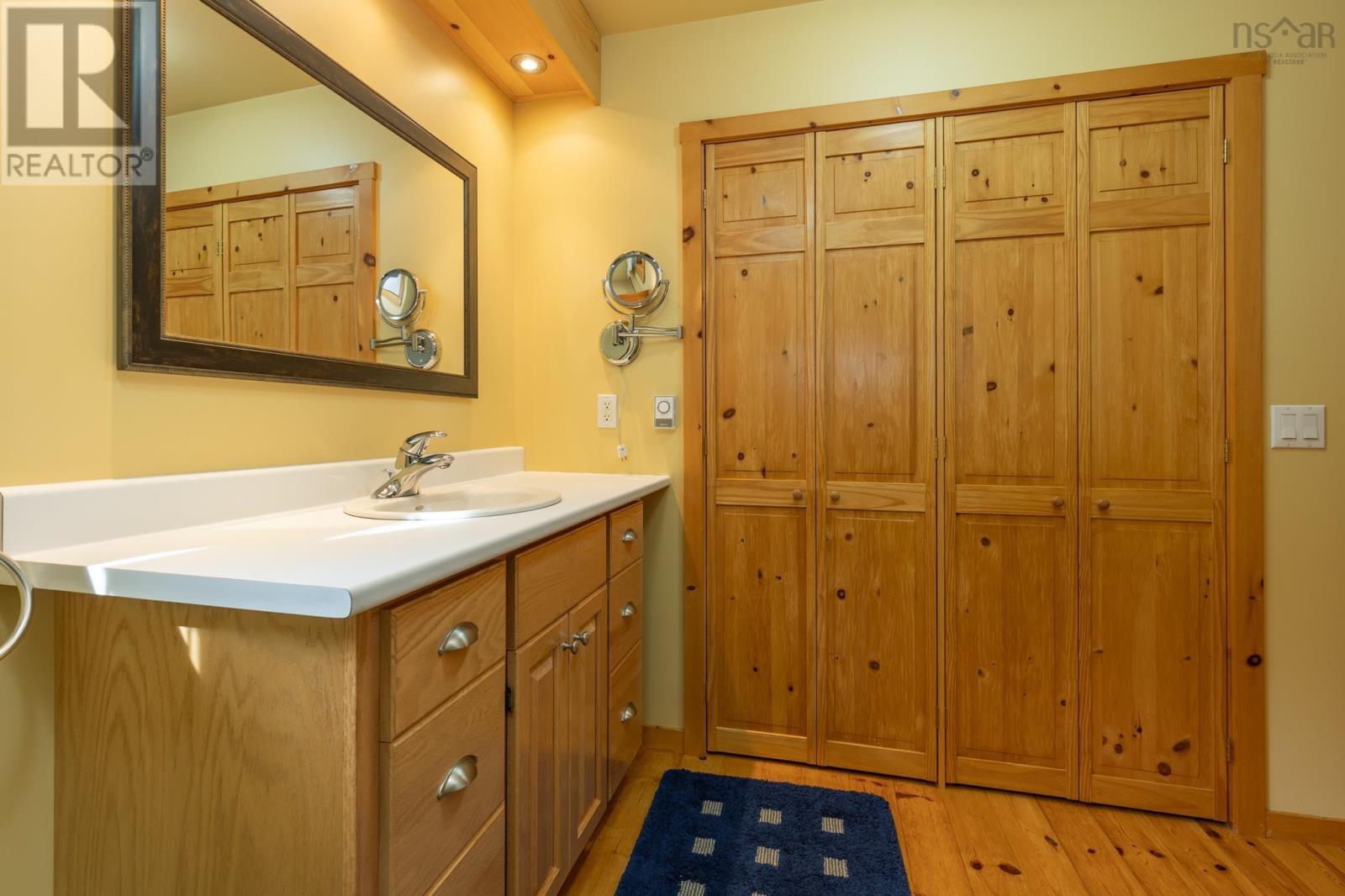 240 Pine Prince Drive Property Photo 25