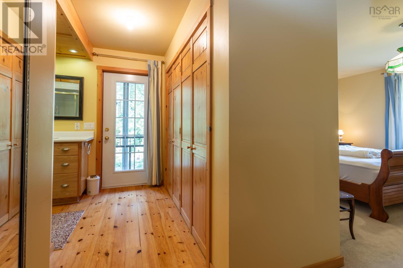 240 Pine Prince Drive Property Photo 27