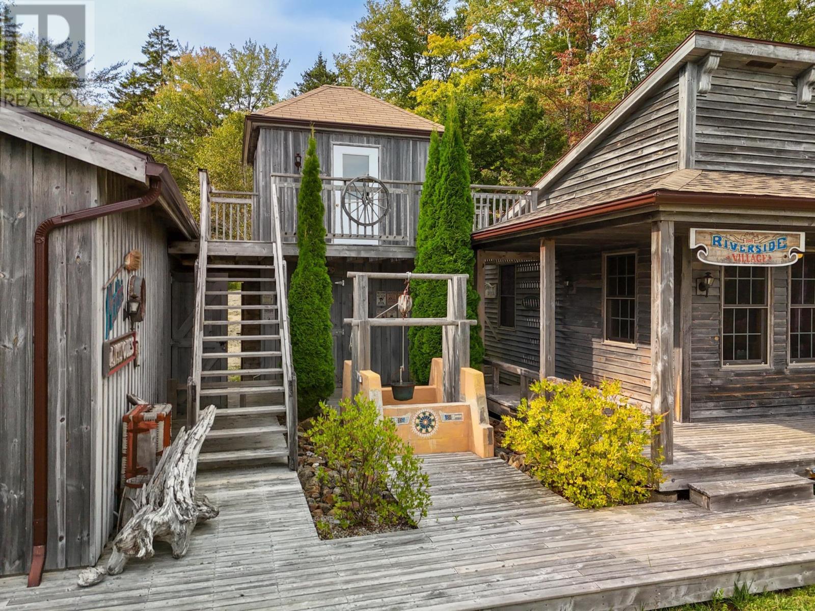 240 Pine Prince Drive Property Photo 38