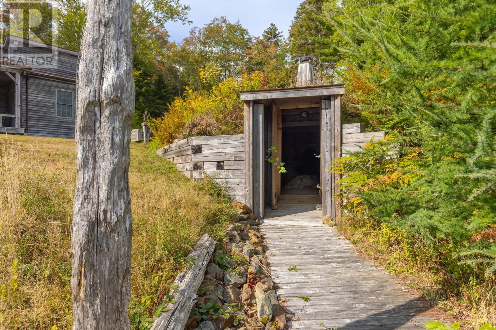 240 Pine Prince Drive Property Photo 48