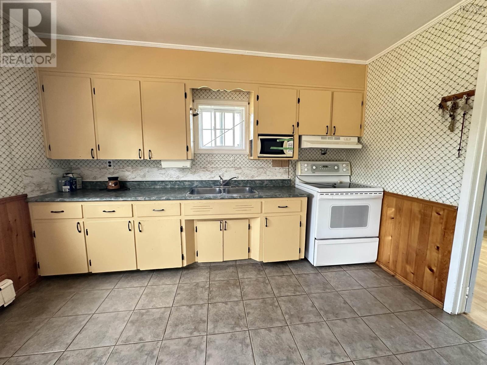 1110 Mushaboom Road Property Photo 9