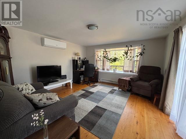 4757 Northfield Road Property Photo 13