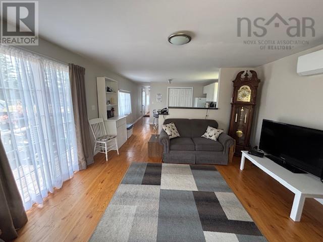 4757 Northfield Road Property Photo 14