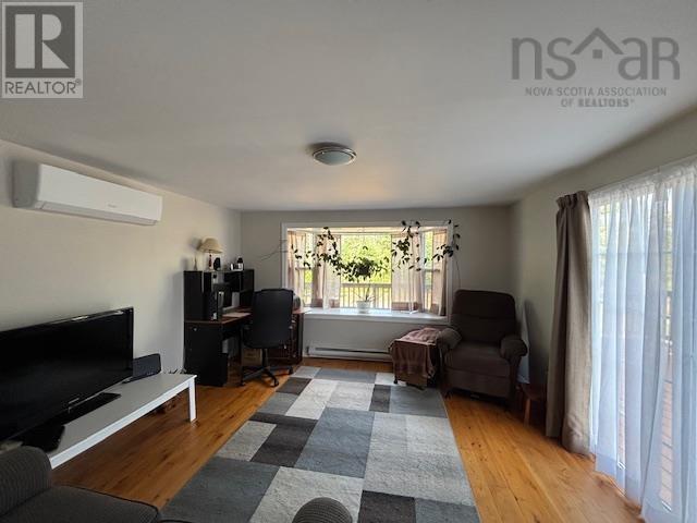 4757 Northfield Road Property Photo 15