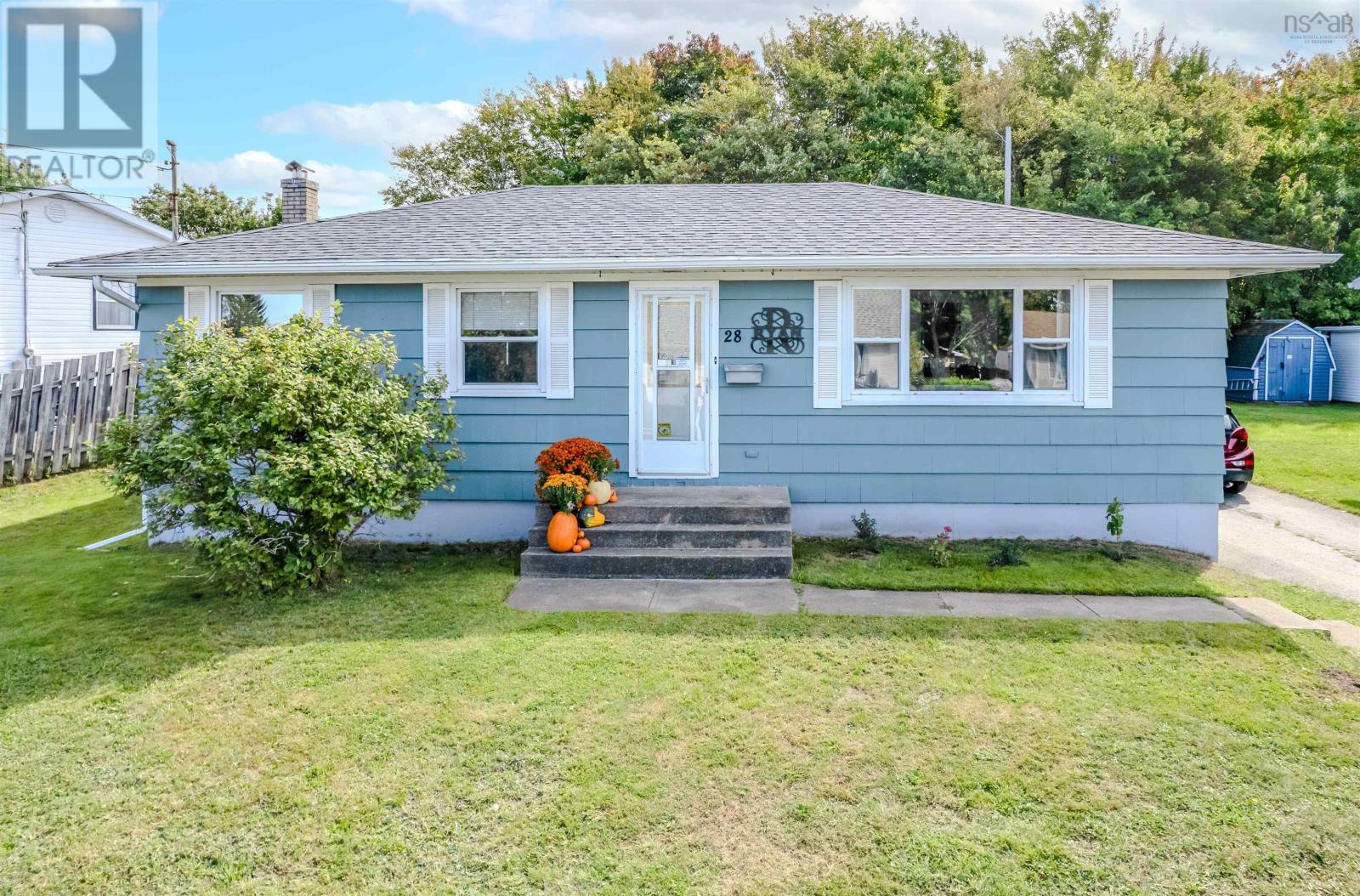 28 Ranna Drive Property Photo 1