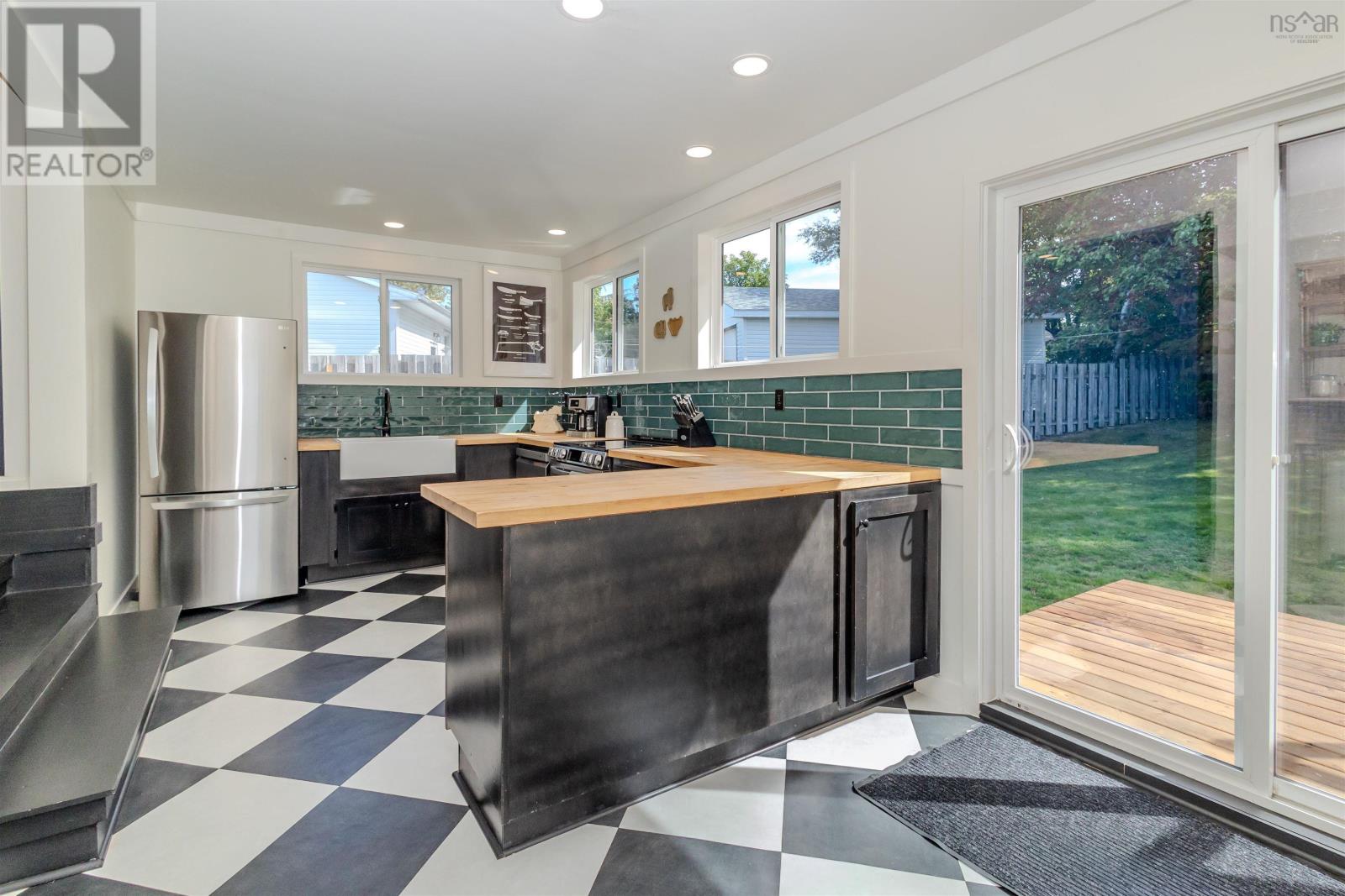 28 Ranna Drive Property Photo 17