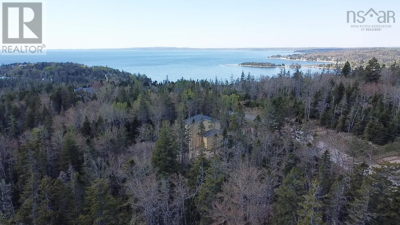 17 Deeridge Road Property Photo 12