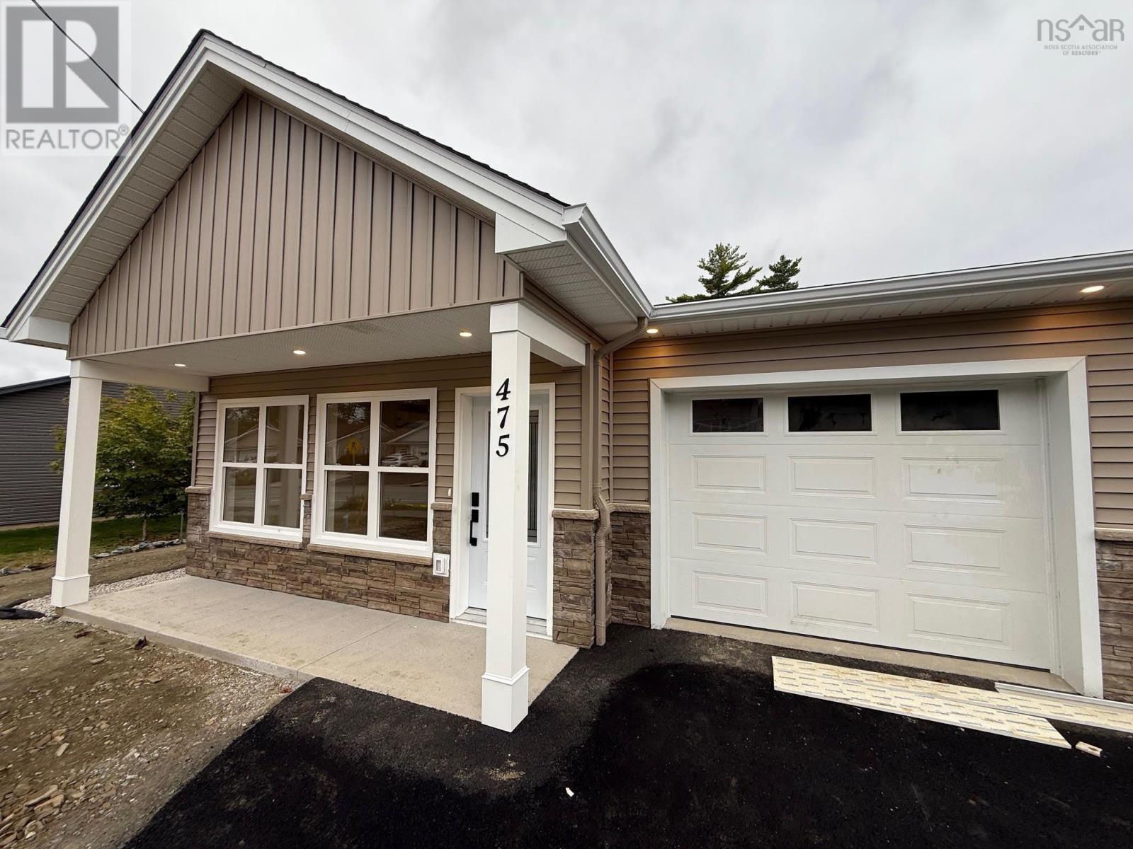 475 Glen Allan Drive Property Photo 1