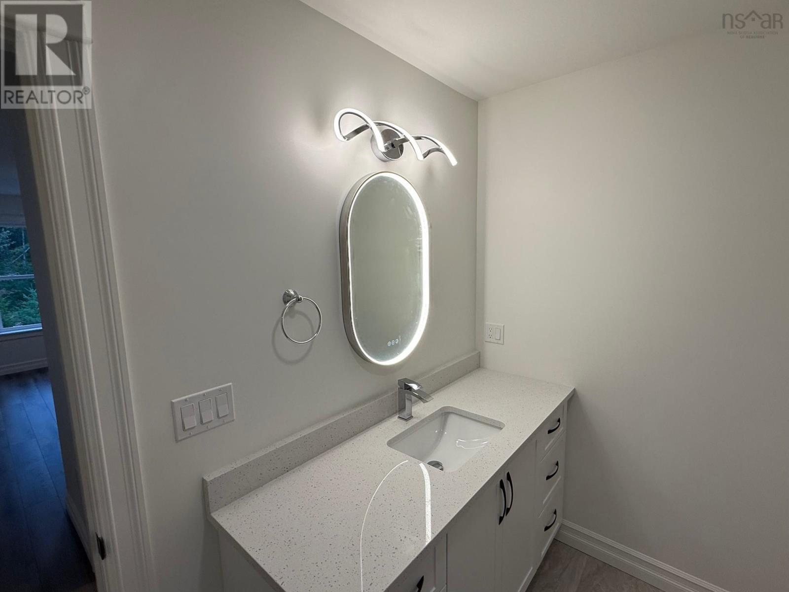 475 Glen Allan Drive Property Photo 11